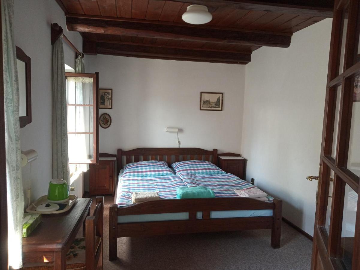 Pension Cervena Hotel Kasperske Hory Kültér fotó