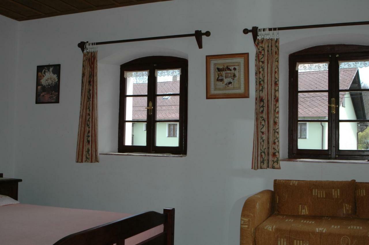 Pension Cervena Hotel Kasperske Hory Kültér fotó