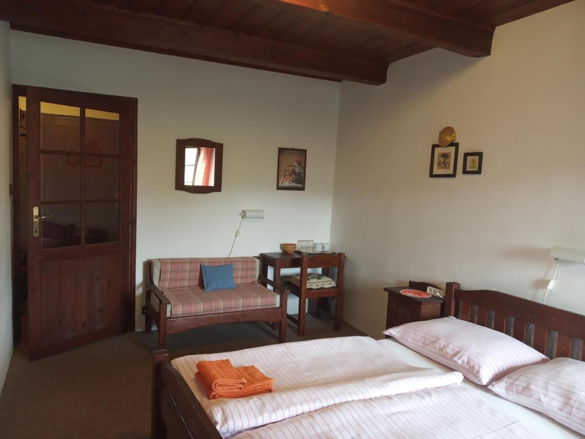 Pension Cervena Hotel Kasperske Hory Kültér fotó